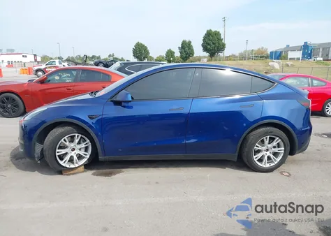 2021 Tesla Model Y Long Range Dual Motor All-Wheel Drive z USA, uszkodzony, nr VIN 5YJYGAEE5MF232691